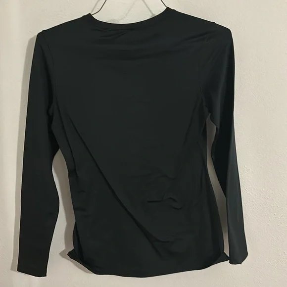 Under armor long sleeve shirt - Picture 3 of 3